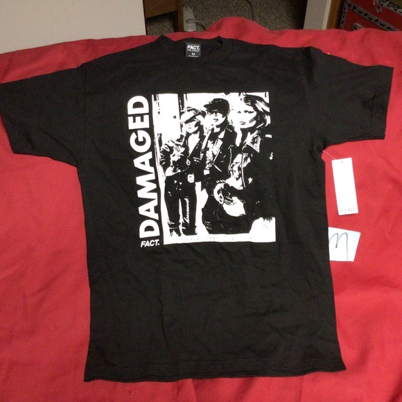 NWT, Ladies, DAMAGED fact. Tshirt - Picture 1 of 2